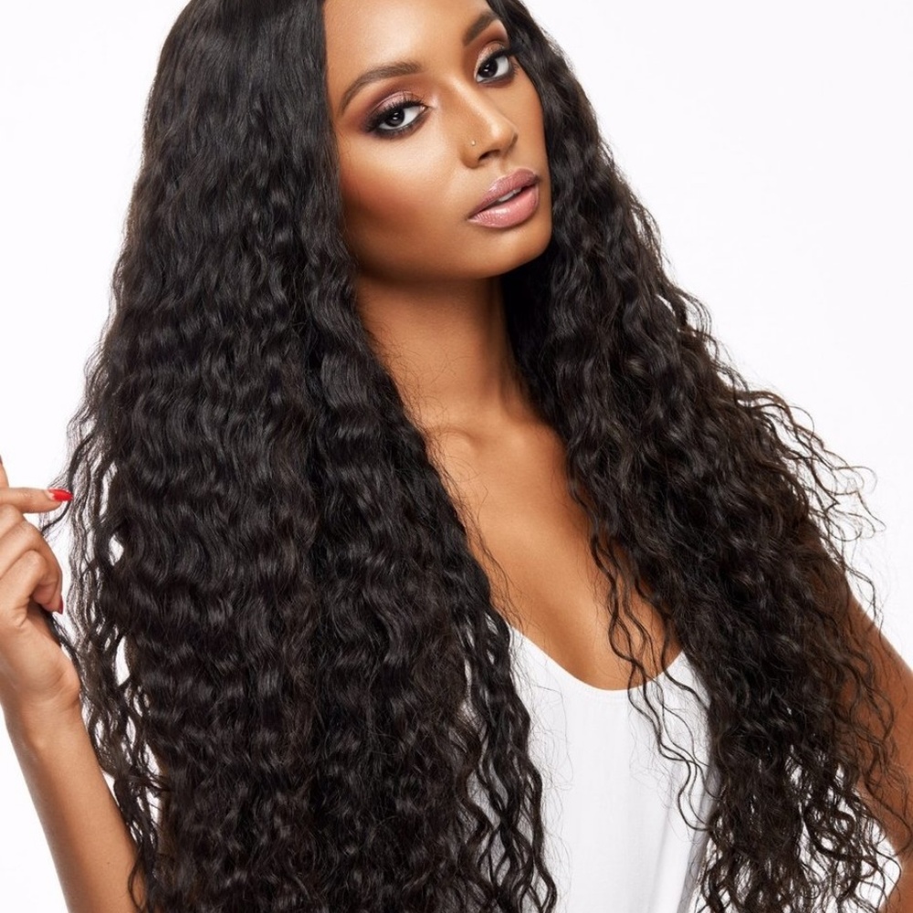 VIRGIN & RAW HAIR Extensions - Picture 2 of 6